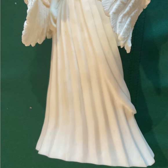 Christmas Around the World 1998 House of Lloyd Alabaster-Style Lighted Angel - Picture 7 of 13